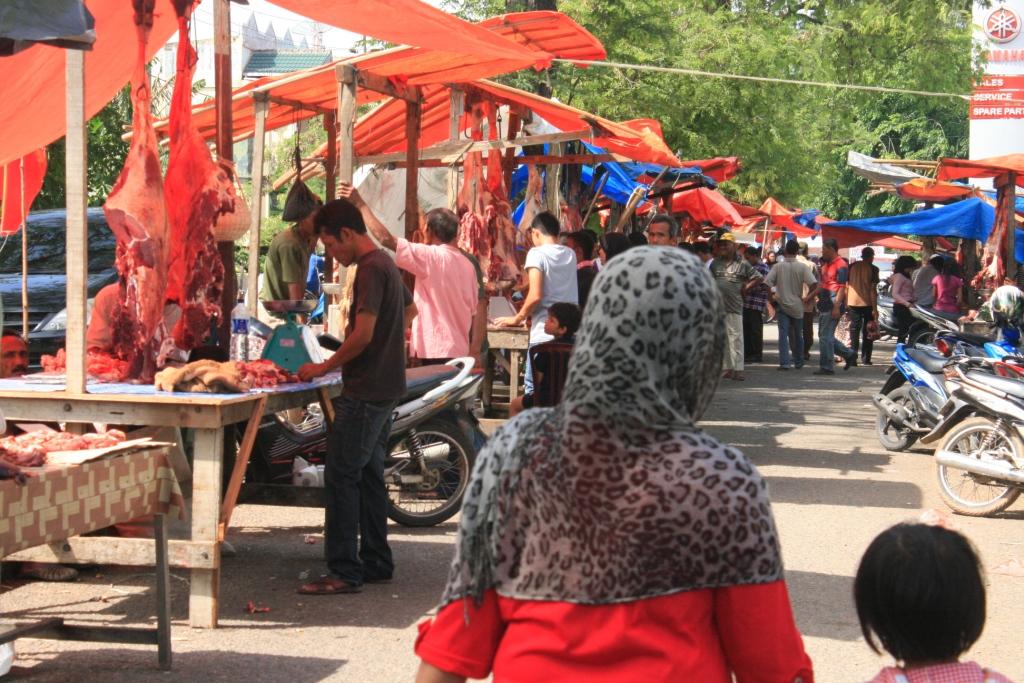 Sumberpost TV – Hari Pertama Meugang, Harga Daging di Banda Aceh Capai 150 Ribu