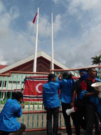 Bendera Aceh Hampir Berkibar di DPRA