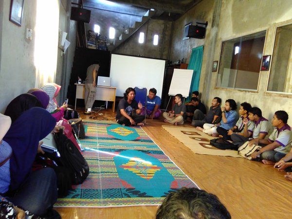 Ekspedisi Indonesia Biru Berbagi Pengalaman di MJC