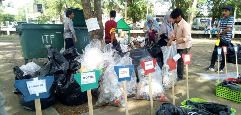 100 Kg Sampah Terkumpul di HPSN 2018