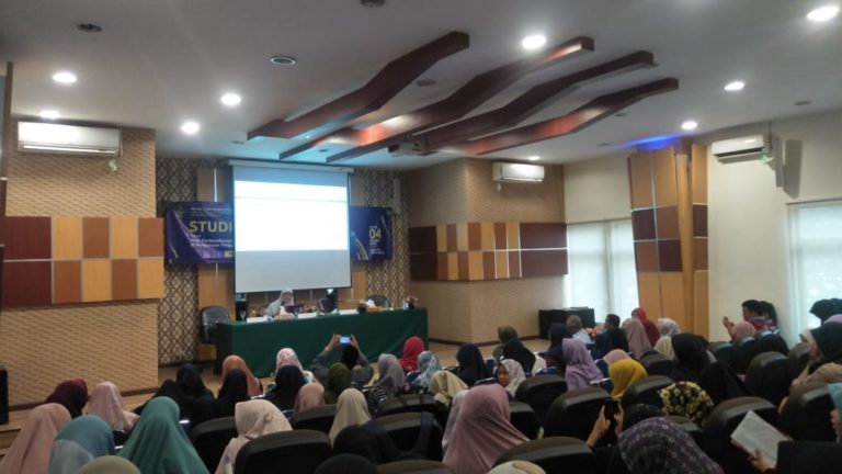 Dosen Ilmu Perpustakaan UIN Jakarta Isi Kuliah Umum di UIN Ar-Raniry