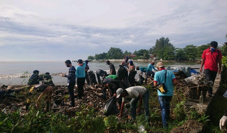 Pemuda dan DLH Aceh Barat Memperingati Hari Lingkungan Hidup Sedunia