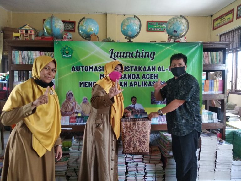 MIN 11 Banda Aceh Kembangkan Otomasi Perpustakaan