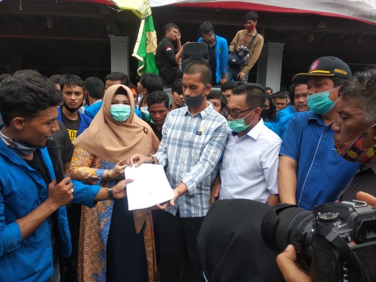 Ini 6 Tuntutan Mahasiswa Aceh Tolak UU Omnibus Law