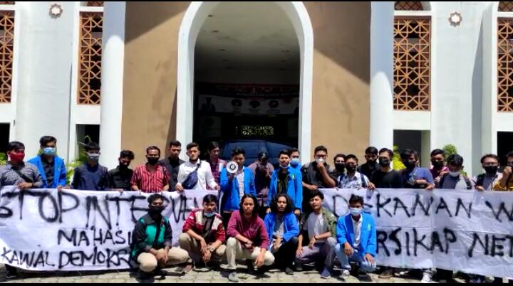 Menyikapi Dualisme KIP di Fakultas Adab dan Humaniora, Mahasiswa Lakukan Aksi Demonstrasi