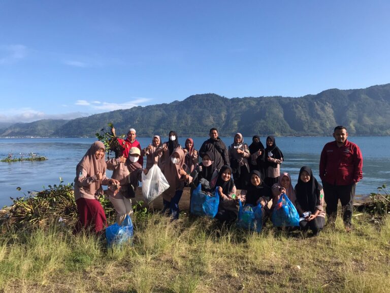 Prodi Pendidikan Biologi FTK UIN Ar-Raniry Adakan Bakti Sosial di Aceh Tengah