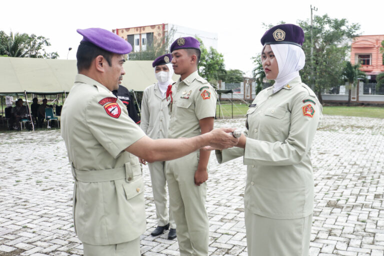 Resimen Mahasiswa Mahadasa Batalyon 102/Rencong Sakti UIN Ar-Raniry Adakan Sertijab