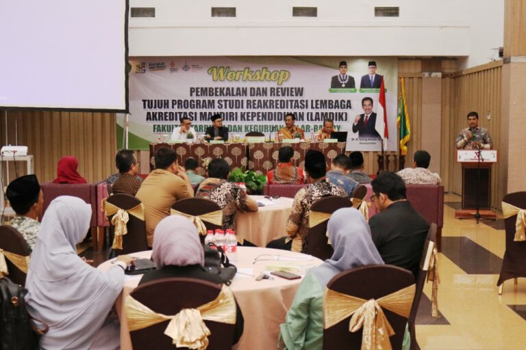 Reakreditasi 7 Prodi, FTK UIN Ar-Raniry Adakan Workshop Pembekalan dan Review Borang