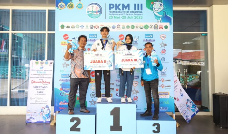 Dua Atlet Taekwondo UIN Ar-Raniry Raih Medali di PKM Jambi