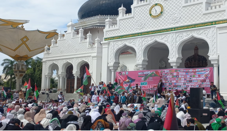 Ribuan Masyarakat Aceh Lakukan Konvoi Bela Palestina
