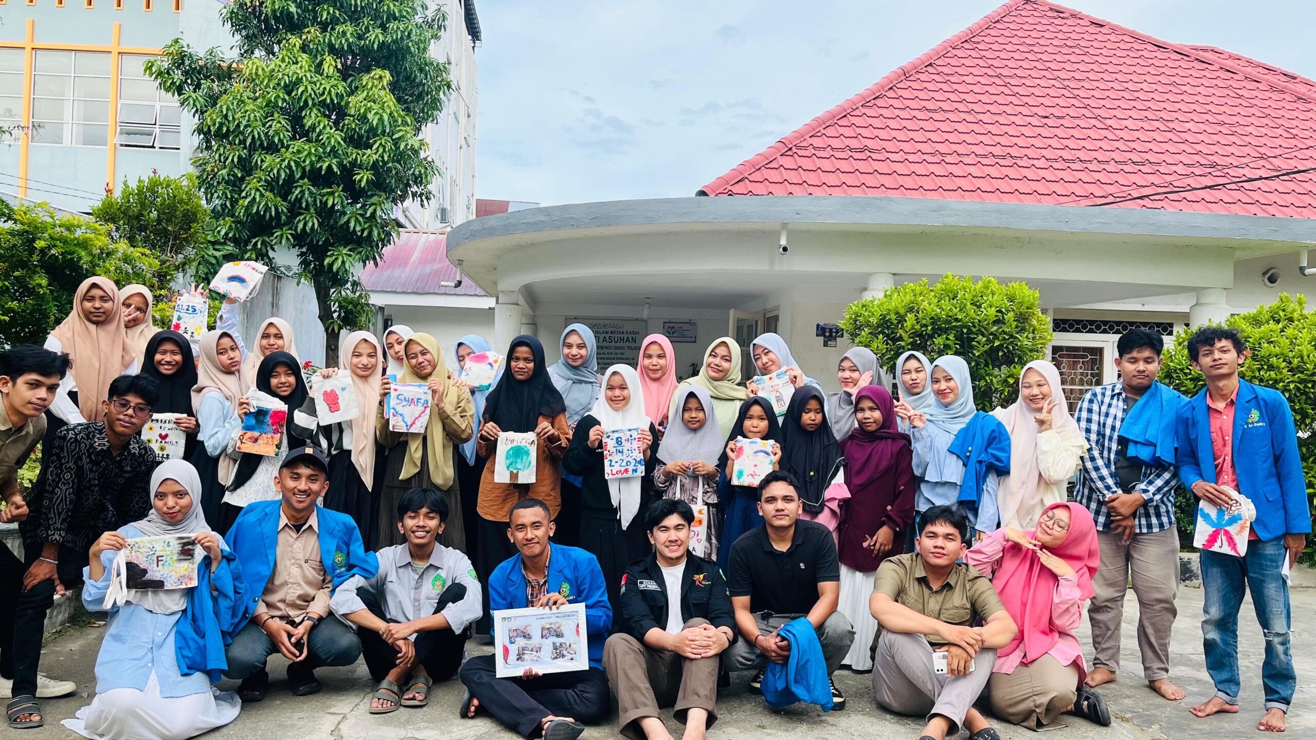 DEMA FDK UIN Ar-Raniry Hadirkan Art Therapy untuk Panti Asuhan Media Kasih Banda Aceh