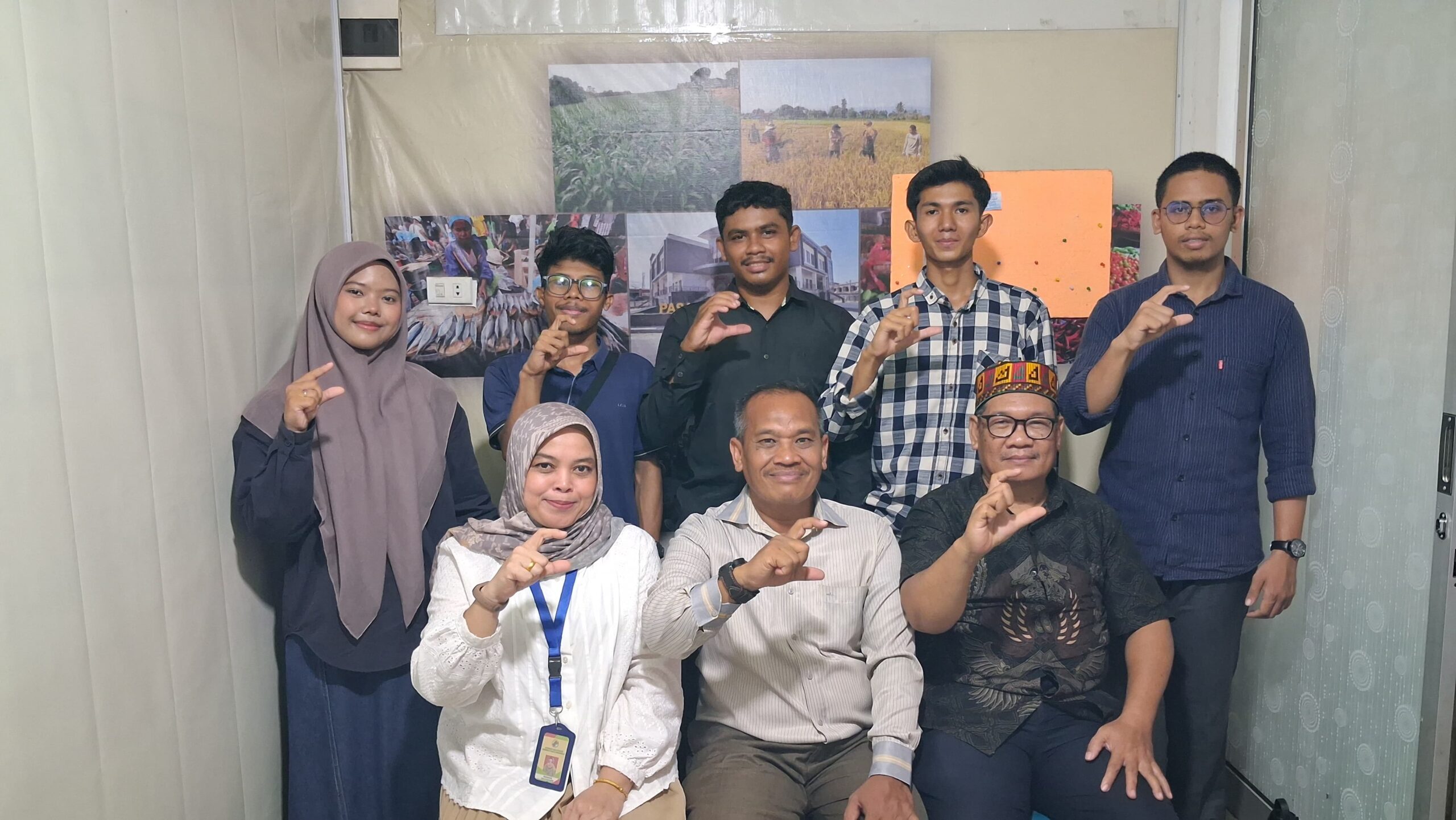 Mahasiswa PMI Pelajari Praktik Finansial Mikro Islam di Koperasi Jasa Syariah Rezeki Tamita Berkat