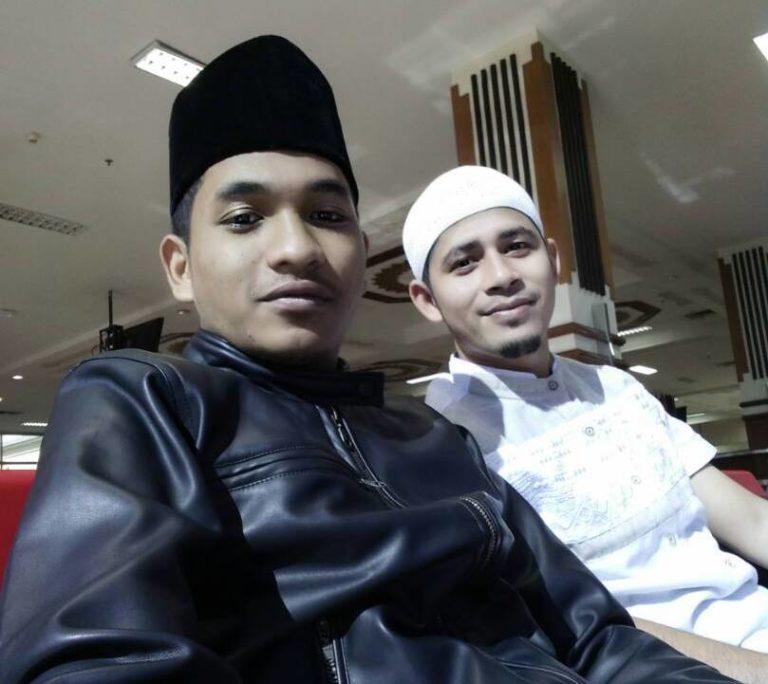 Dua Mahasiswa UIN Jadi Imam Tarawih di Malaysia