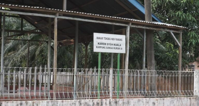 Tengku Nek Pawang Kareem: Makam Keramat di Sungai Kuruk III