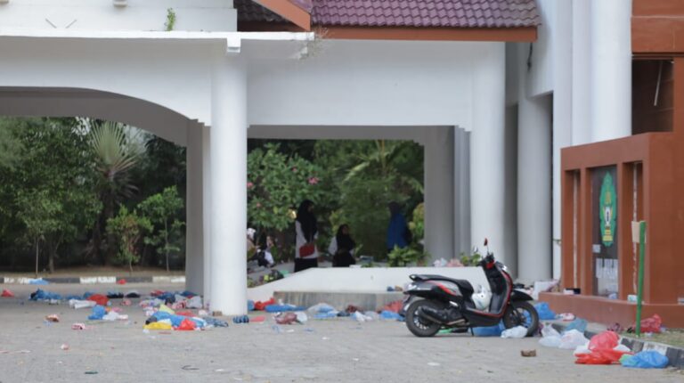 Yang Luput dari Pandangan, Sebuah Kisah Dibalik Semarak Sampah PBAK 2024