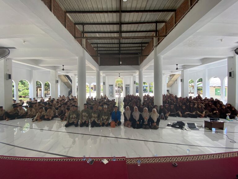 500 Santri Dayah Babul Maghfirah Aceh Besar Ikuti Seminar Kesehatan Mental