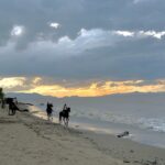 Pantai Alue Naga, Destinasi Wisata yang Tenang di Bulan Ramadhan