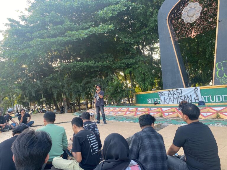 Aksi Kamisan di Taman Ratu Safiatuddin: Mengulik 30 Tahun Konflik, Merawat Ingatan dan Menuntut Keadilan