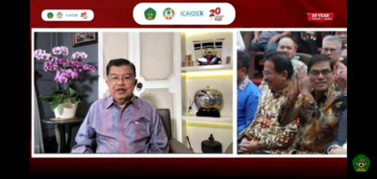 Batal ke Aceh, Jusuf Kalla Pidato dan Terima Penghargaan Perdamaian UIN Ar-Raniry Secara Daring