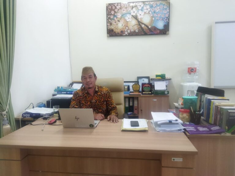 Mahasiswa Keluhkan Kehilangan Helm di Parkiran Perpustakaan UIN Ar-Raniry, Begini Tanggapan Kepala Perpustakaan