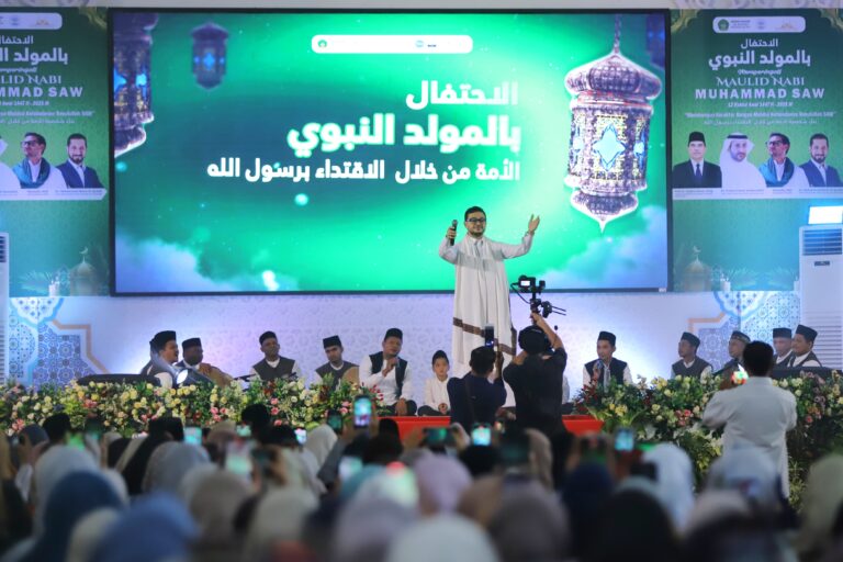 Maulid Nabi Muhammad SAW di UIN Ar-Raniry Dimeriahkan Munsyid Mesir dan Delegasi UEA