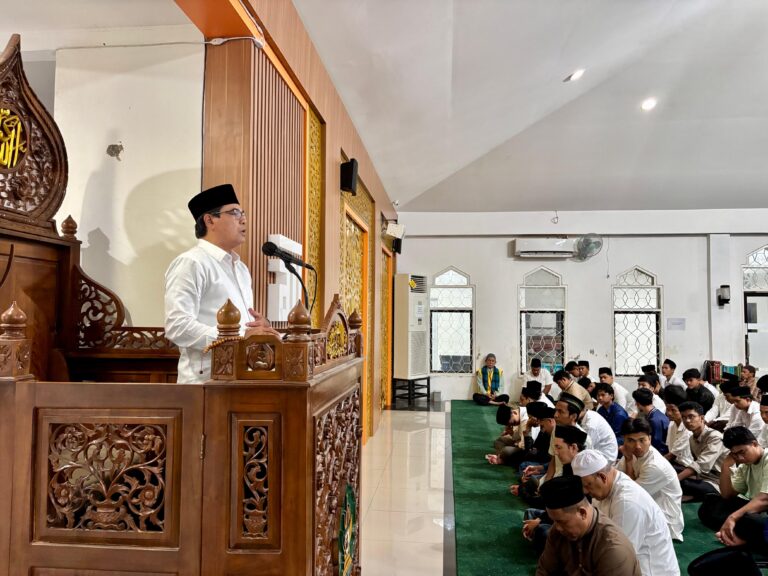 Rektor UIN Ar-Raniry Ingatkan Mahasiswa Baru Soal Akhlak hingga Bahaya Begadang