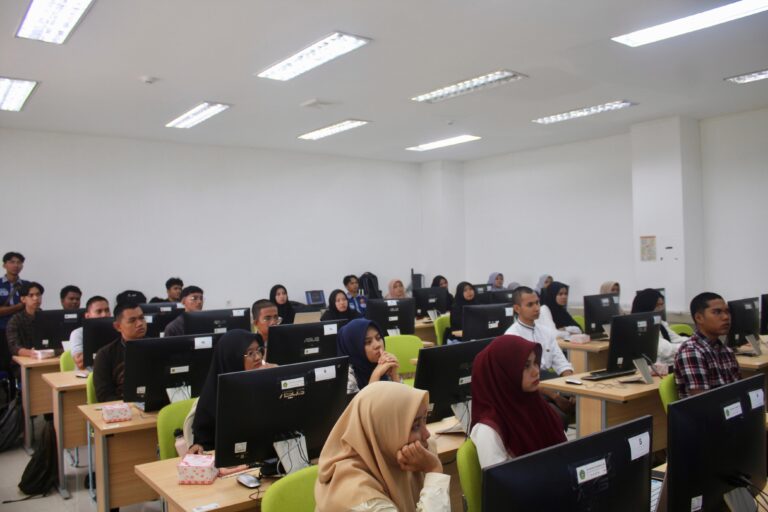 HIMA-TI UIN Ar-Raniry gelar pelatihan perancangan dan deployment aplikasi