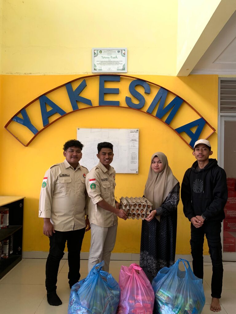 Himpunan Mahasiswa Program Studi Ilmu ekonomi Gelar Aksi Sosial: Berbagi Donasi ke Panti Yakesma