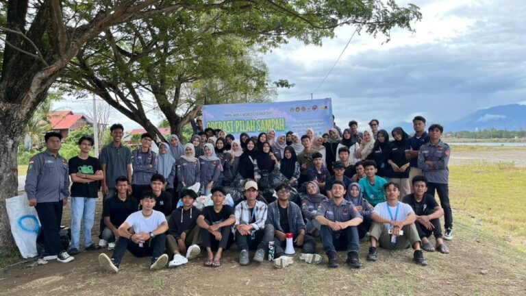 Tingkatkan Kesadaran Generasi Muda Akan Kebersihan, HMP MBS UIN Ar-Raniry Gelar Operasi Pilah Sampah