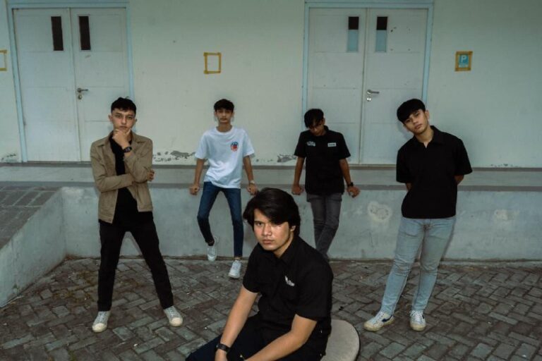 “Supermasive” Grup Band Baru Anak Muda Aceh