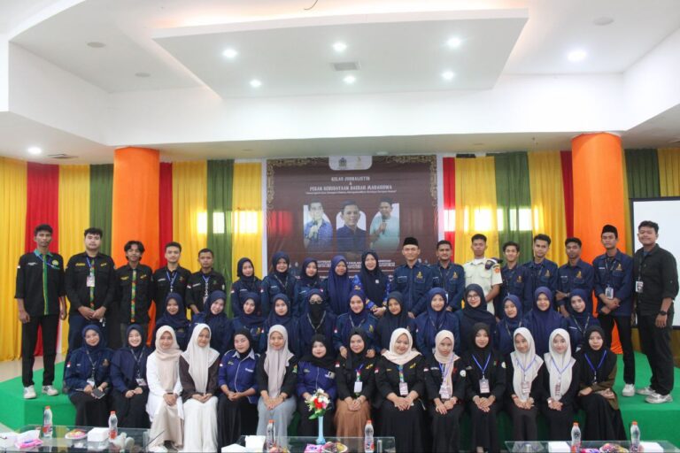 Perdana! LPM Al-Kalam Hadirkan Kelas Jurnalistik dan Pekan Kebudayaan Daerah Mahasiswa