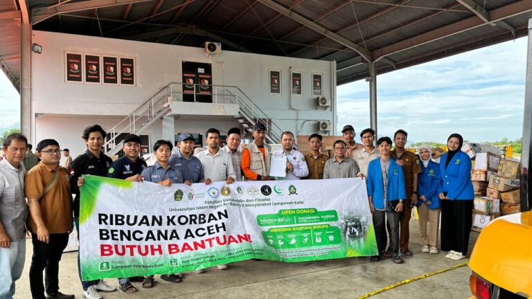 Sinergi Akademisi dan Gampong, Mahasiswa FUF UIN Ar-Raniry Bantu Korban Banjir Aceh Tengah