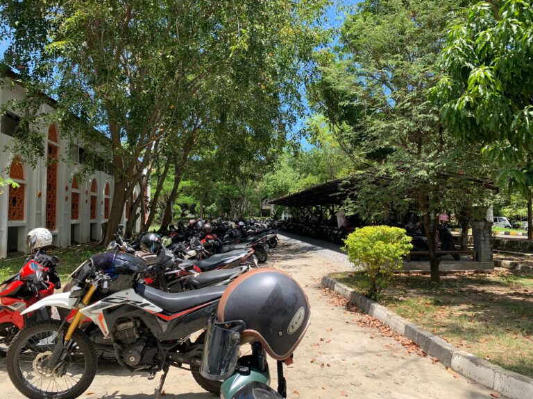 Petugas Keamanan Soroti Kelalaian Mahasiswa Dalam Menjaga Kendaraan