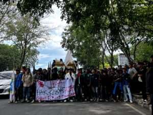 Tuntutan Pencabutan Pergub Picu Demonstrasi Mahasiswa Di Kantor Gubernur Aceh